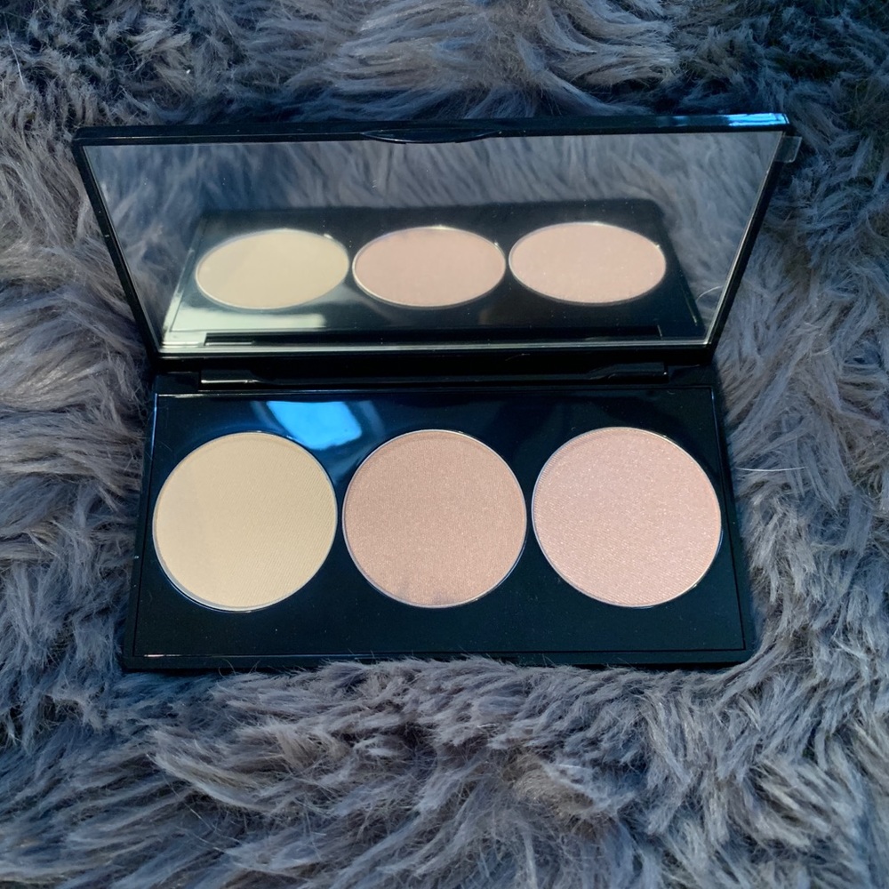 NEW Smashbox Spotlight Highlighter Palette